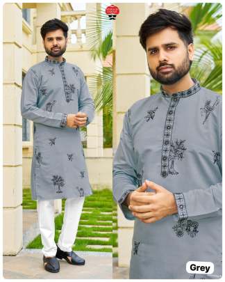 Embroidered men’s ethnic kurta