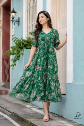 Green Latest Western Wear Women, Women's Fashion Trends