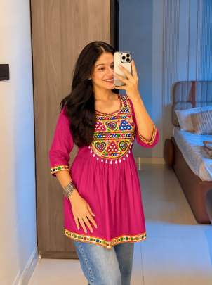 Trending Navratri Special Gujarati Gamthi Top 